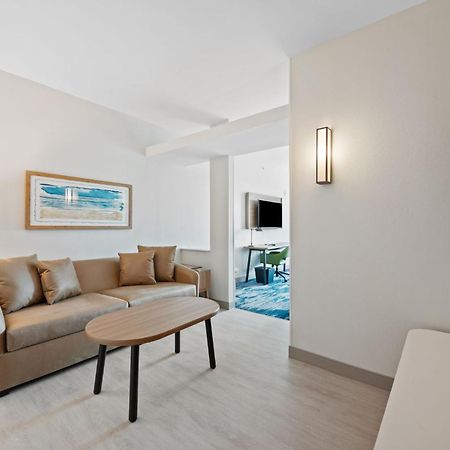 Fairfield Inn & Suites Fort Lauderdale Airport & Cruise Port Dania Beach Exterior photo