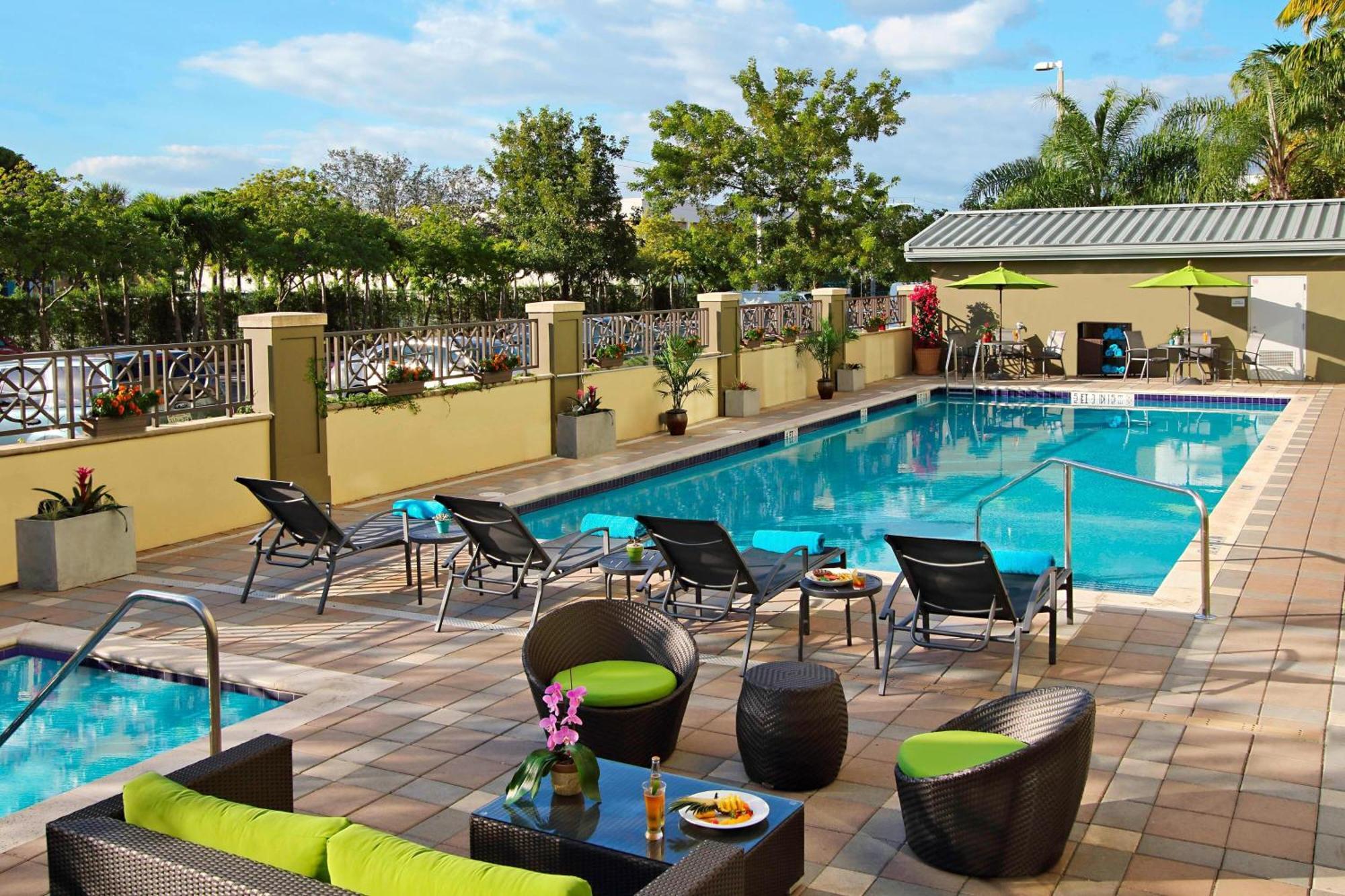 Fairfield Inn & Suites Fort Lauderdale Airport & Cruise Port Dania Beach Exterior photo