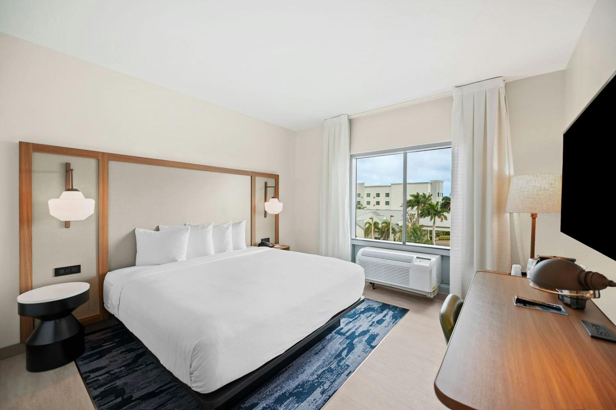 Fairfield Inn & Suites Fort Lauderdale Airport & Cruise Port Dania Beach Exterior photo