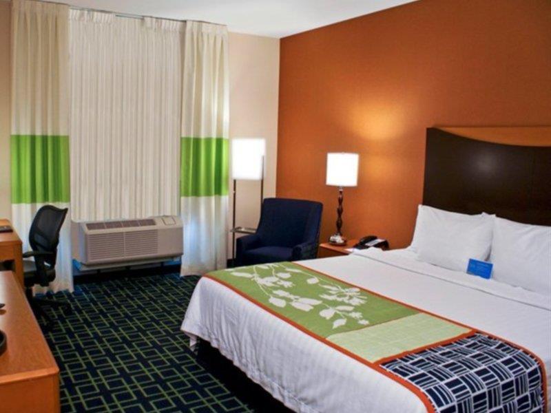 Fairfield Inn & Suites Fort Lauderdale Airport & Cruise Port Dania Beach Exterior photo